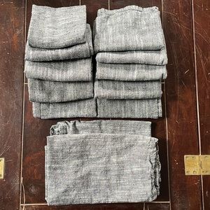 Set of 12 linen napkins